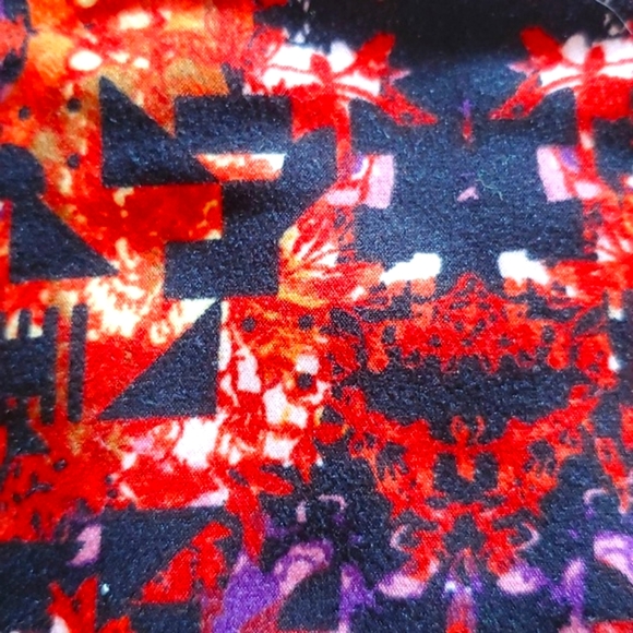 5 Pk of  TC LULAROE LEGGINGS NWT - Picture 6 of 8